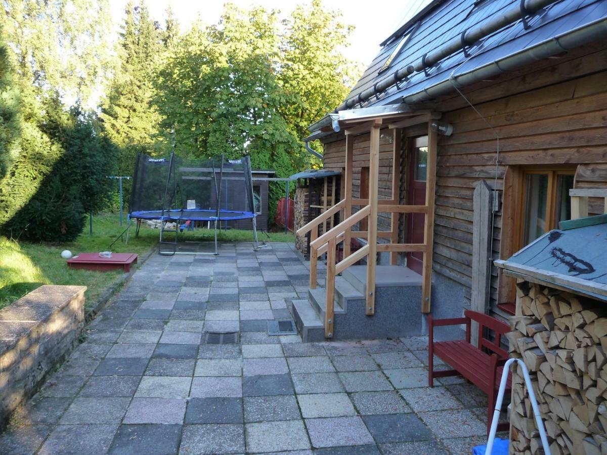 Haus Bergwiese - Fuer Naturfreunde, Familien, Wanderer Gehlberg Luaran gambar